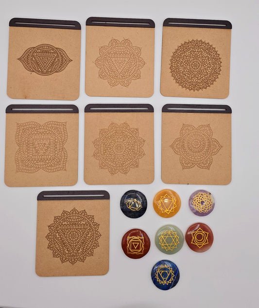 7 Tarot Chakra Cards and Stones