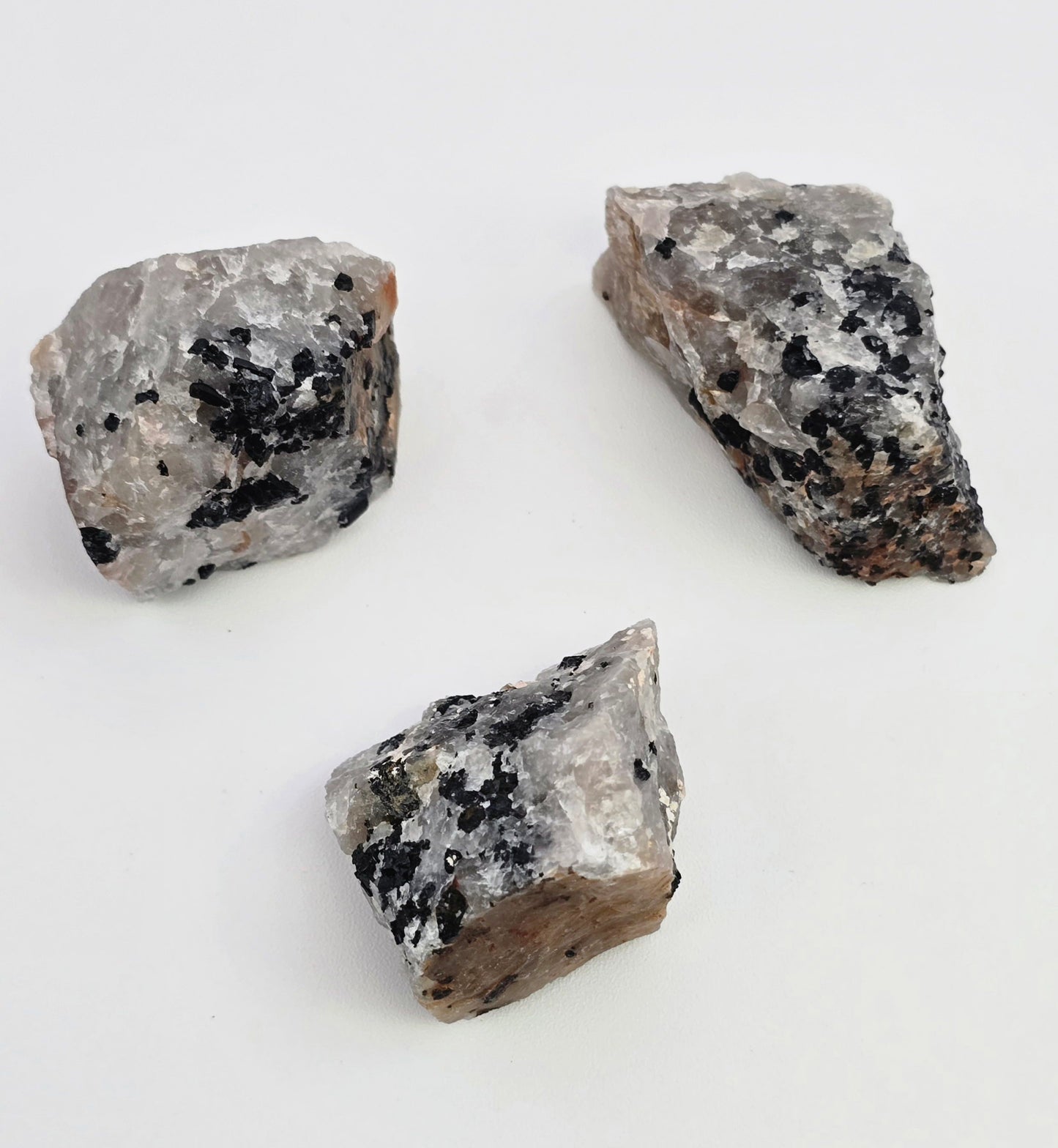Tourmalated Small Quartz Flat