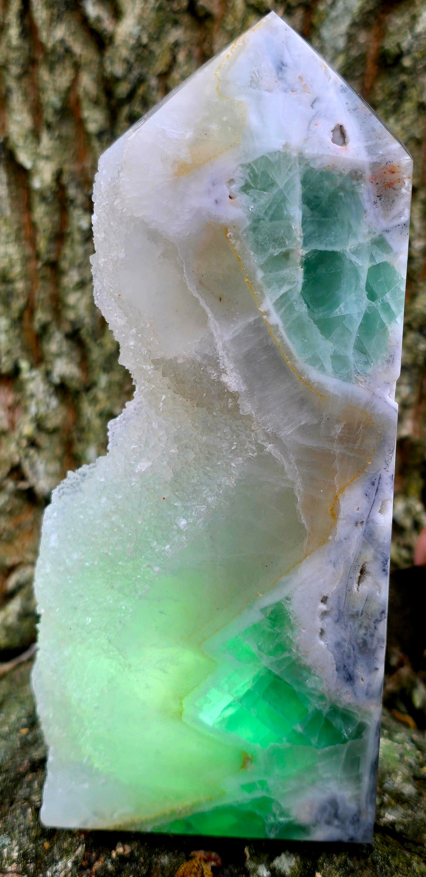 Green Fluorite Tower with Druzy Pockets
