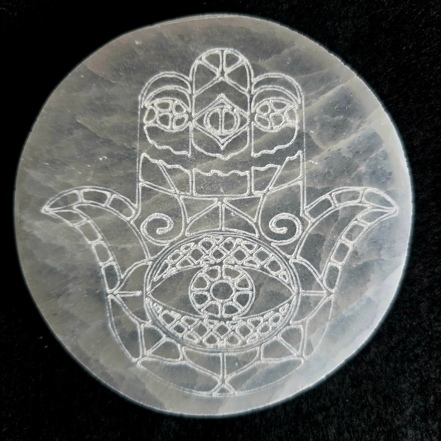 Selenite Hamsa Hand Round Charging Plate 4"