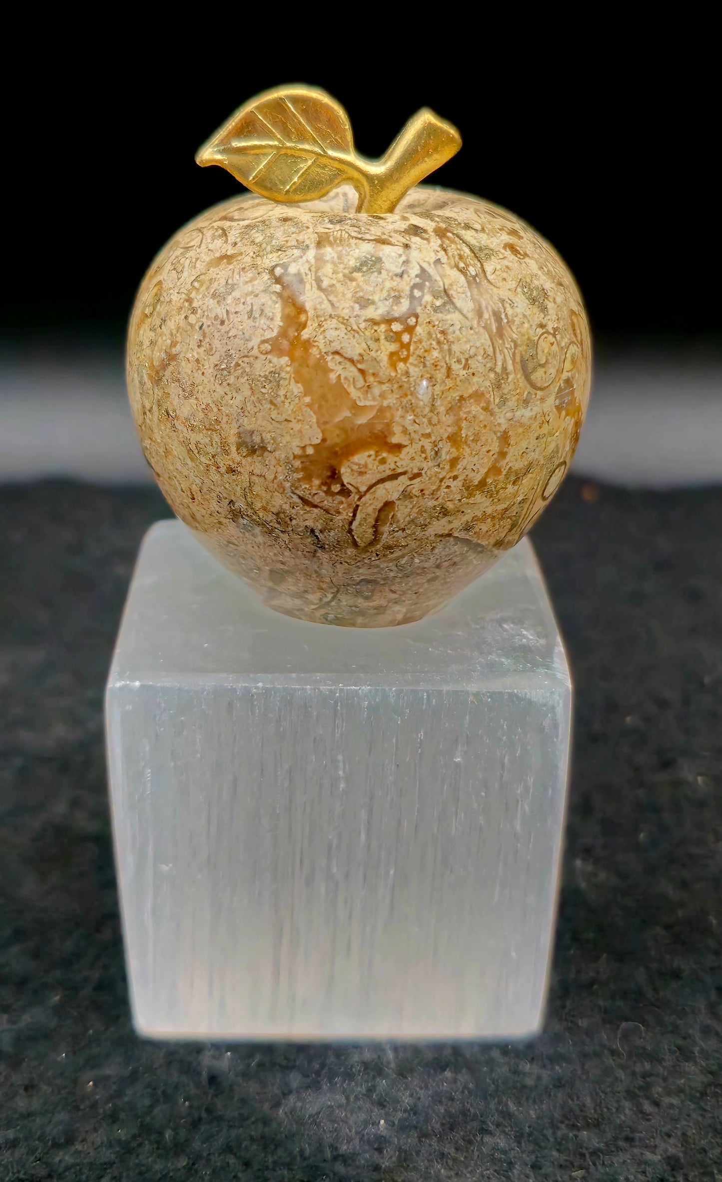 Pakistan- Apple - 2"