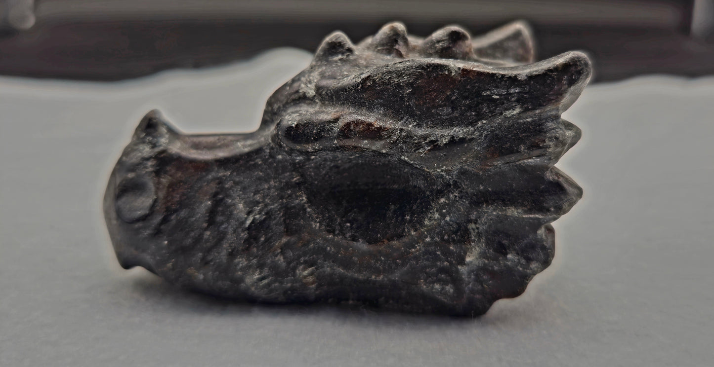 Dragon Head Firework with Garnet 2.5"