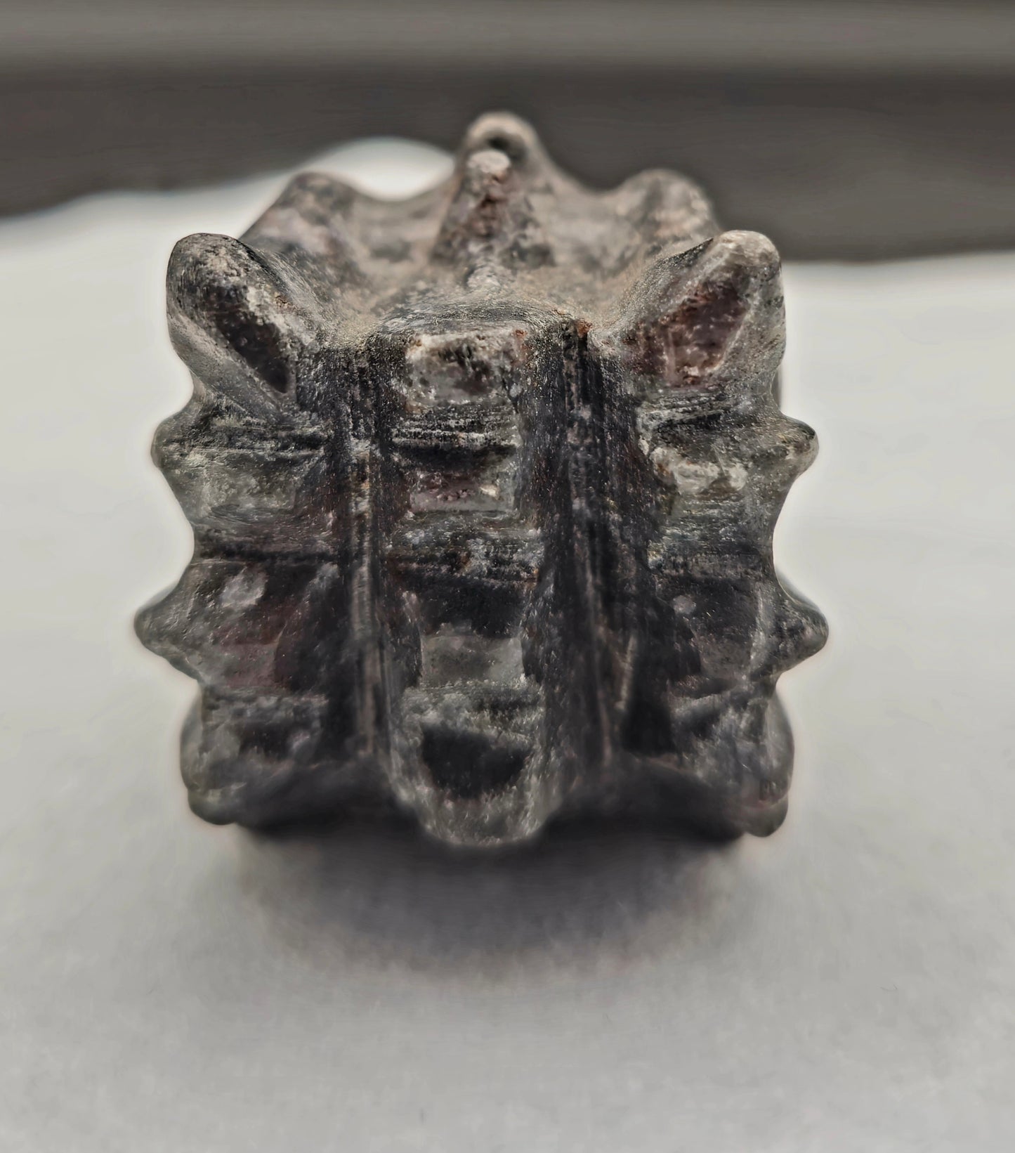 Dragon Head Firework with Garnet 2.5"